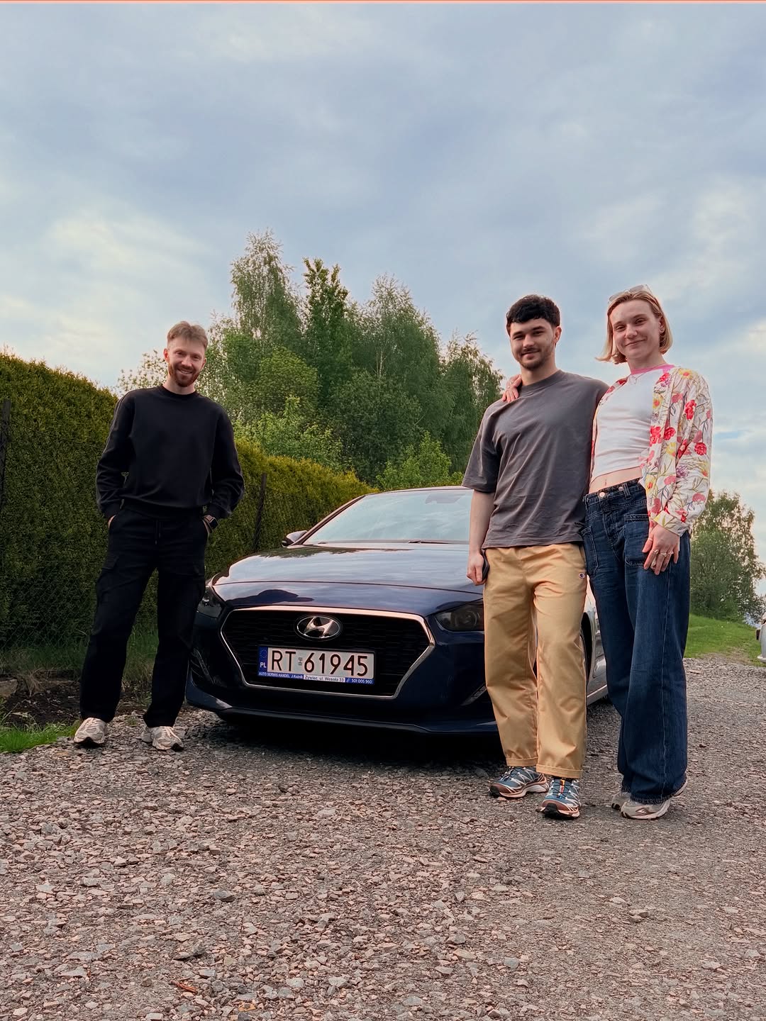 Hyundai — передача клиентам