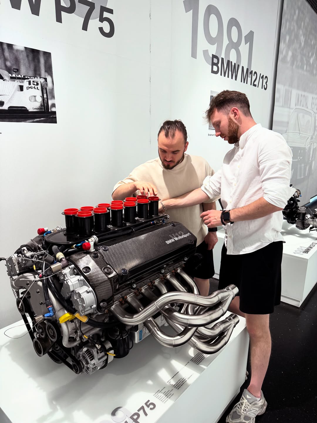 BMW World — с клиентом